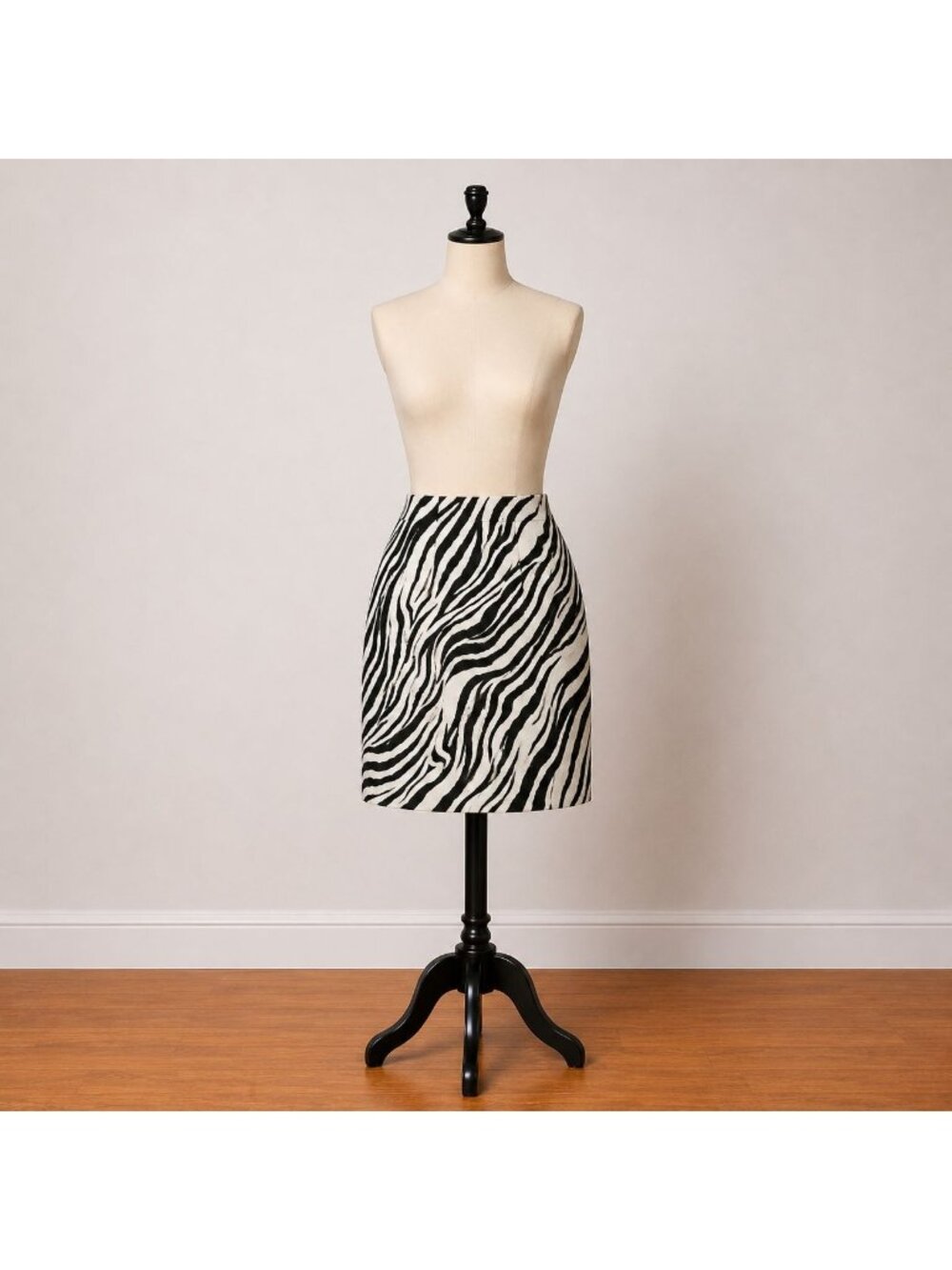 Kelly and Diane Zebra Print Skirt Size 8 Womens USA Mini A-Line Black White